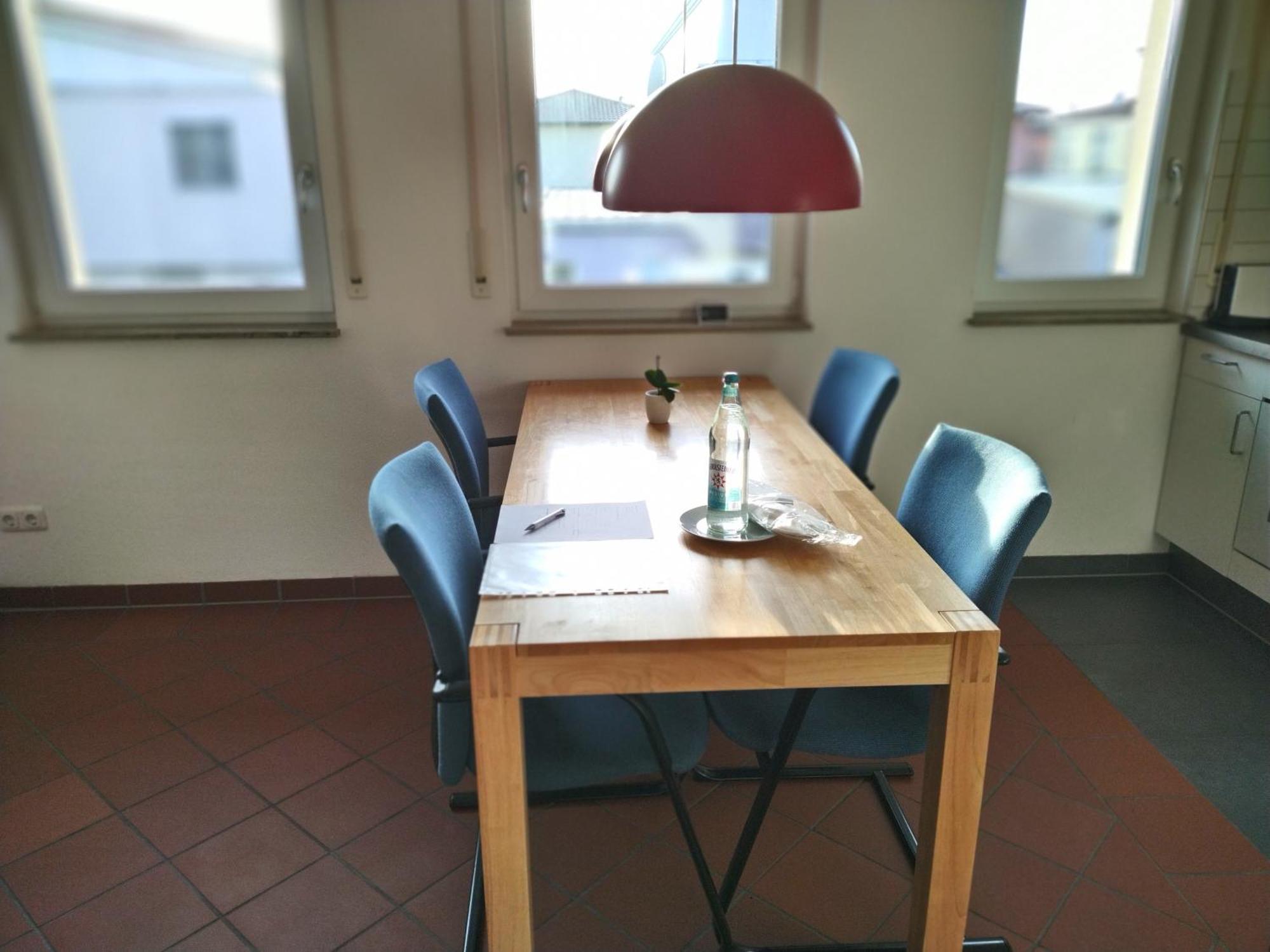 Business Apartment Herzobase Херцогенаурах Экстерьер фото
