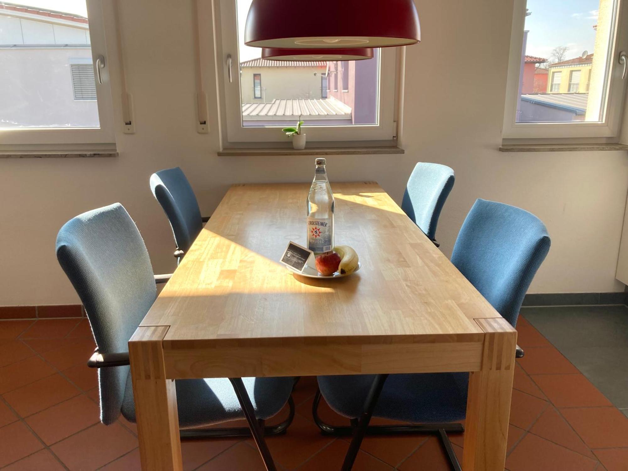 Business Apartment Herzobase Херцогенаурах Экстерьер фото